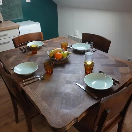 Apartment Le Sejour Des Hobbits Avec 2 Places De Parking Prive Interieur Gratuit